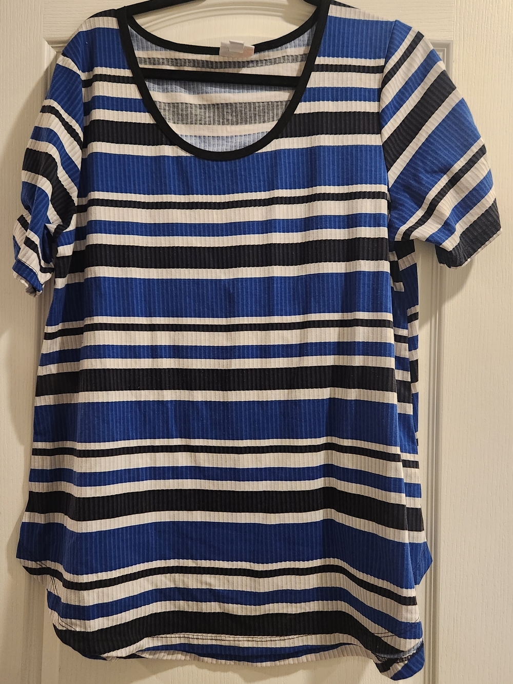 LuLaRoe Top Size XL Euc